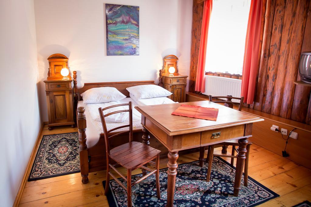 Guest House Gostisce Gacnk V Logu Cerkno Exterior foto